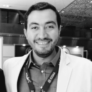 د. محمود طيبة – جراح عظام عربي في قلب برلين Schöneberg