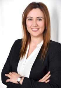 الدكتورة منال طرشونة لمين – طبيبة نسائية عربية في قلب هامبورغ حي Rahlstedt