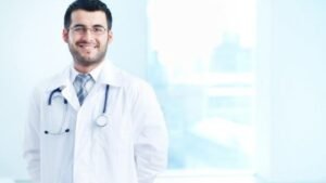 د. علي صالح – دكتور جلدية عربي في هامبورغ Jenfeld