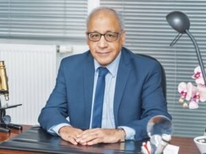 د. مسعد مجاهد - دكتور جلدية عربي في دوسلدورف