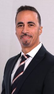 د. نزار الموسوي – دكتور باطنية عربي في دوسلدورف