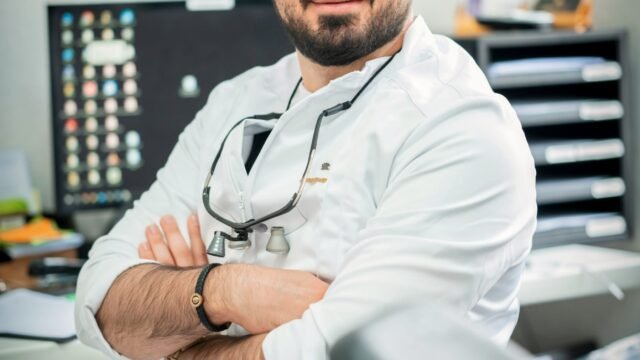 د. مجد خيتي – طبيب أسنان عربي في برلين Neukölln