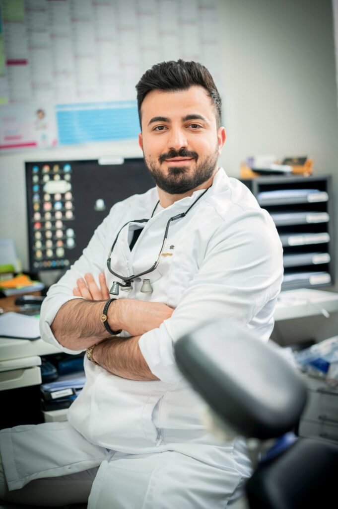 د. مجد خيتي – طبيب أسنان عربي في برلين Neukölln