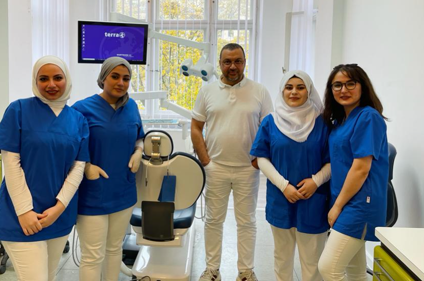 دكتور أمين حافظ – طبيب أسنان عربي في Gesundbrunnen برلين