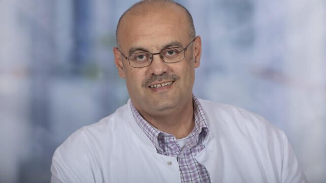 الدكتور أحمد حسن – طبيب أعصاب عربي في هامبورغ Geesthacht