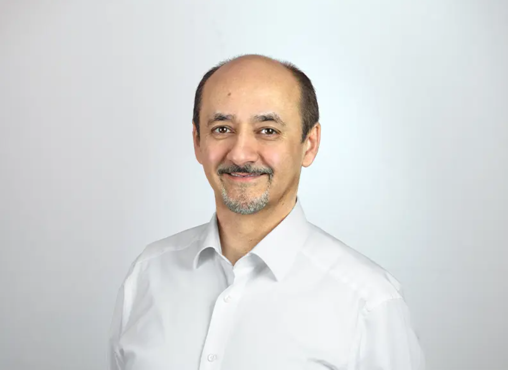 الدكتور أمير مرسطا – دكتور عيون عربي في ميونخ Haidhausen