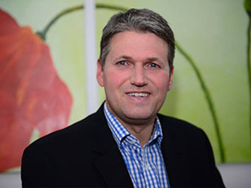 الدكتور سومر الحسني – أخصائي العظام والإصابات العضلية في منطقة Jesteburg