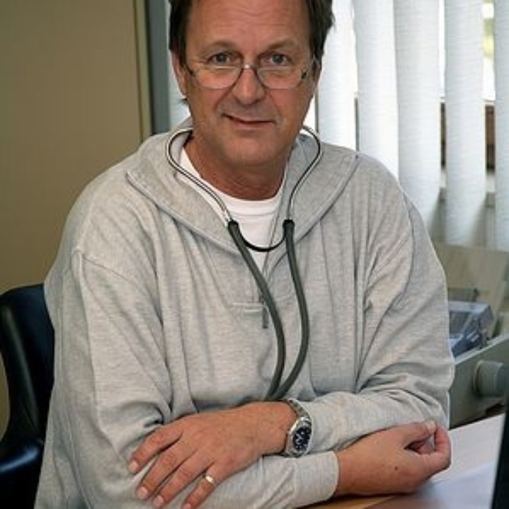 الدكتور عادل سمارة – طبيب عربي في هامبورغ منطقة Wilhelmsburg