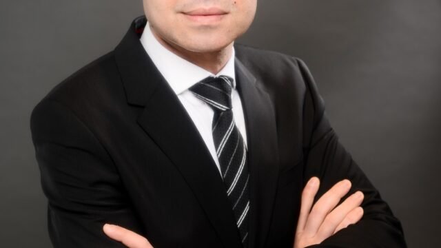 الدكتور عمرو أحمد: دكتور بولية عربي في ميونخ Bogenhausen