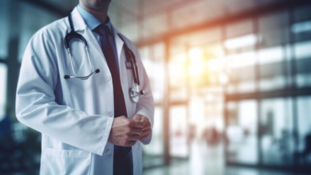 الدكتور نزيه محمود – طبيب باطنية عربي في هامبورغ Wandsbek