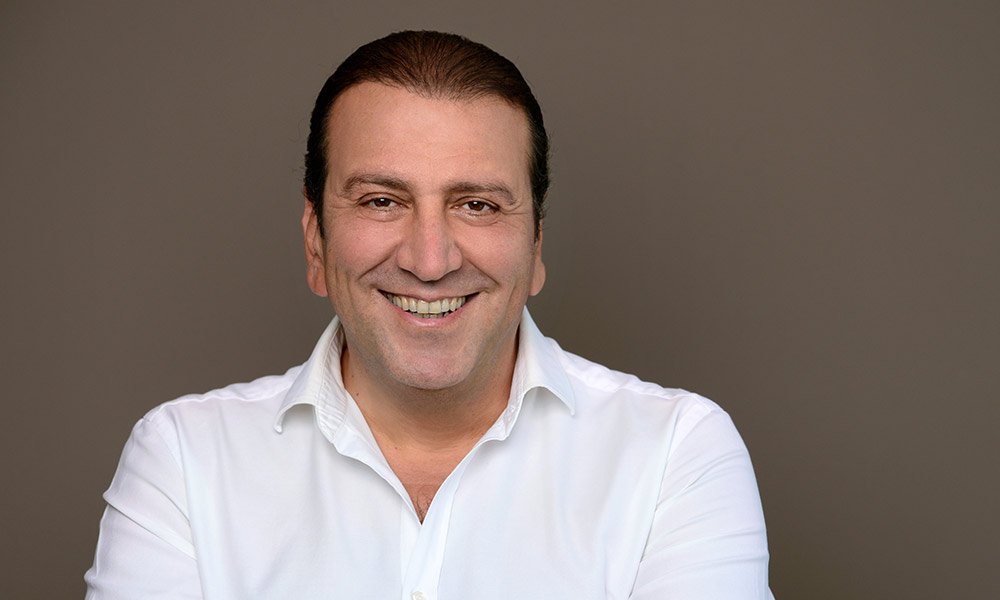 دكتور جورج خوري – دكتور أسنان عربي في هامبورغ لجراحة الوجه والفكين Winterhude