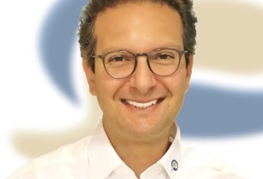 الدكتور باسل الكاتي – أخصائي جراحة الأعصاب والعمود الفقري في كولن Mediapark