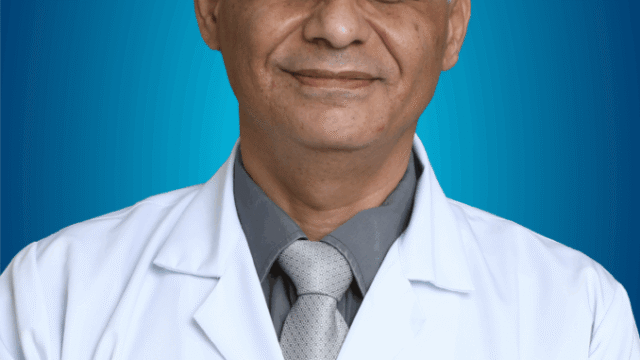 الدكتور حمدان : طبيب جلدية عربي بارز في كولن Innenstadt