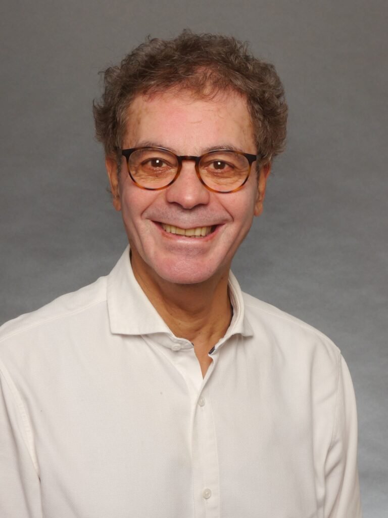 الدكتور سالم كمال – طبيب أعصاب وعلاج الألم في كولن Marienburg