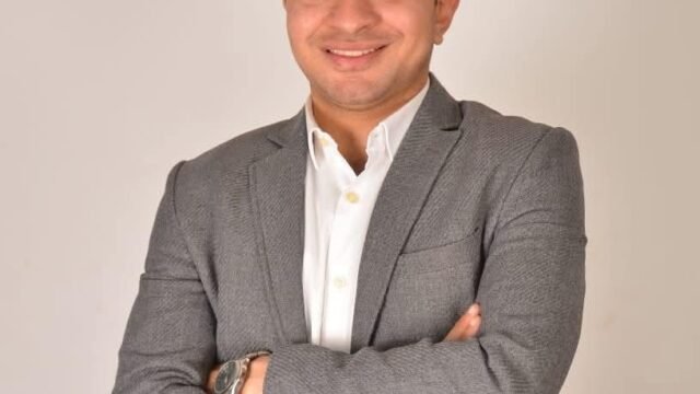 الدكتور عباس أبطاحي : طبيب نفسي وأخصائي أعصاب عربي في كولونيا Rodenkirchen