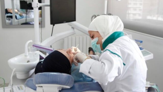 د. ناهيد حسن – دكتورة أسنان عربية في فرانكفورت Innenstadt