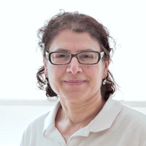 د. إنتصار أوجاستين – أخصائية نسائية في رعاية المرأة في شتوتغارت وضواحيها