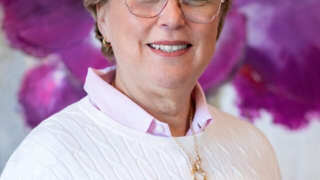 د. إنكا هلال - دكتورة نسائية عربية في دورتموند