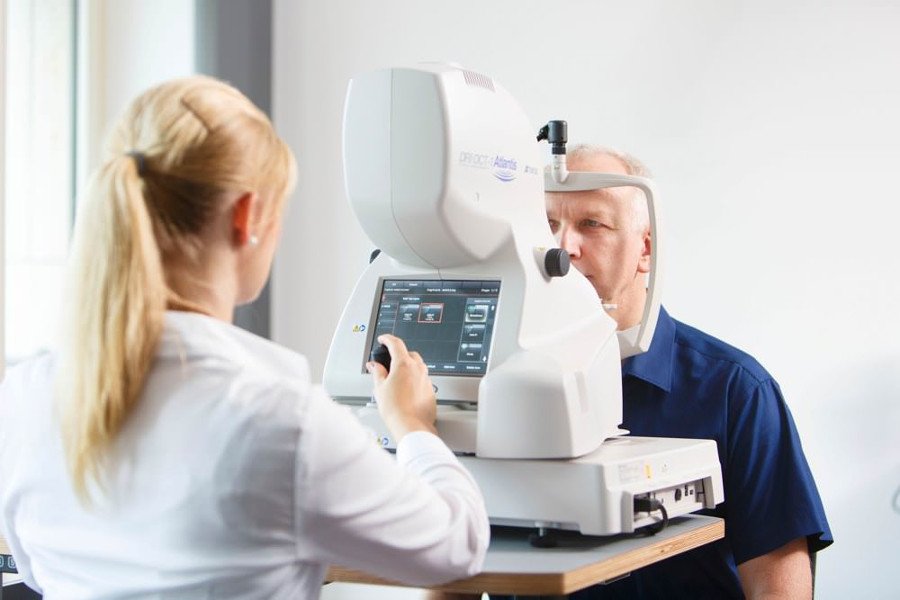 الدكتورة هالة إسماعيل – دكتورة عيون عربية قريبة من دوسلدورف